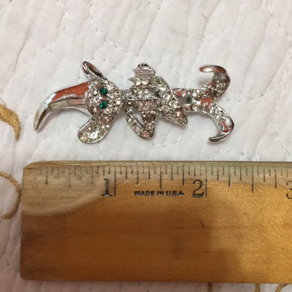 Silver Elf Pin - Picture 3 of 3